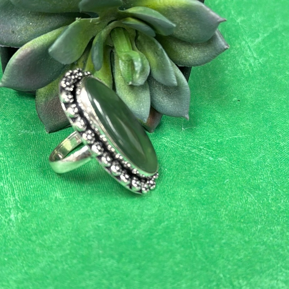 Green Stone Silver Ring - image 4